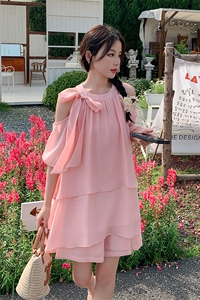 韩版温柔风露肩上衣套装女2025夏季新款薄款衬衣裙显瘦短裤两件套图片