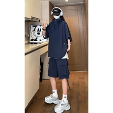 藏青色