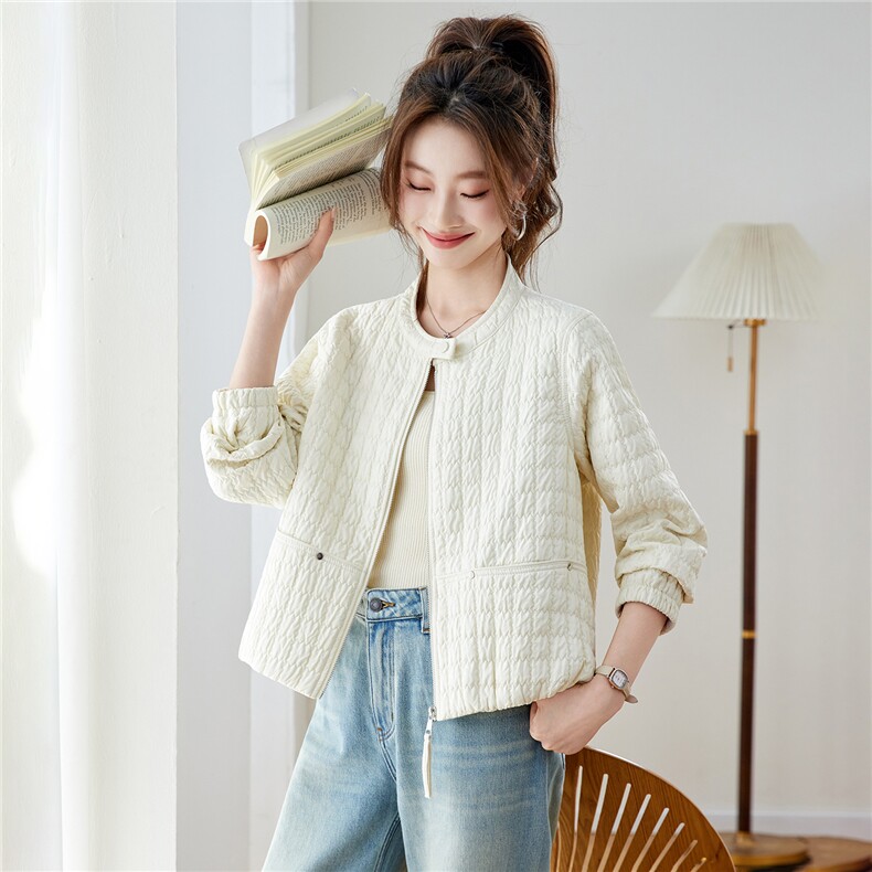 2026年春季宽松圆领方格纹刺绣轻薄开衫短外套棒球服,女装短外套,简韵佳
