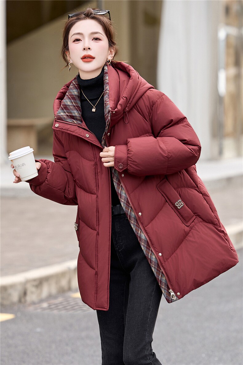 现货2025年新款90绒白鸭绒中长款羽绒服女上衣外套女格子拼接宽松,女装羽绒服,璐依舞