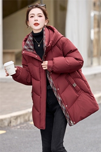 现货2025年新款90绒白鸭绒中长款羽绒服女上衣外套女格子拼接宽松图片