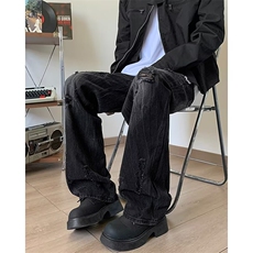 黑色