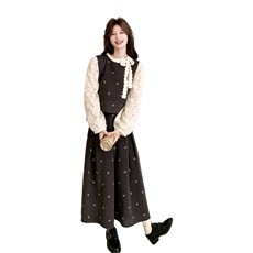 出货春装蕾丝衬衫＋重工绣花套装3件套2c198-6819-P205-K308，女装套装/套裙，2C198