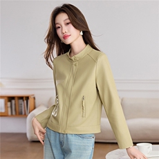 常规无袖口设计2026年春季薄斜插袋修身立领聚酯纤维合成革休闲风，女装皮衣，悦祺