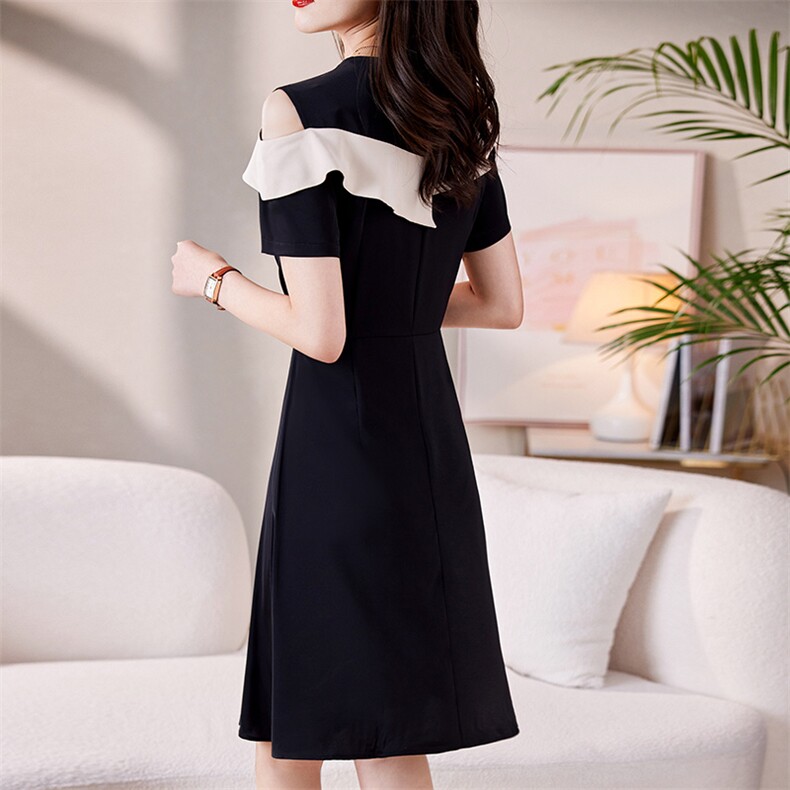 洋气露肩连衣裙女夏季新款显瘦遮肉设计感小众气质拼接裙子，女装连衣裙，唯依ONLY