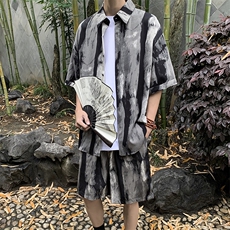灰色