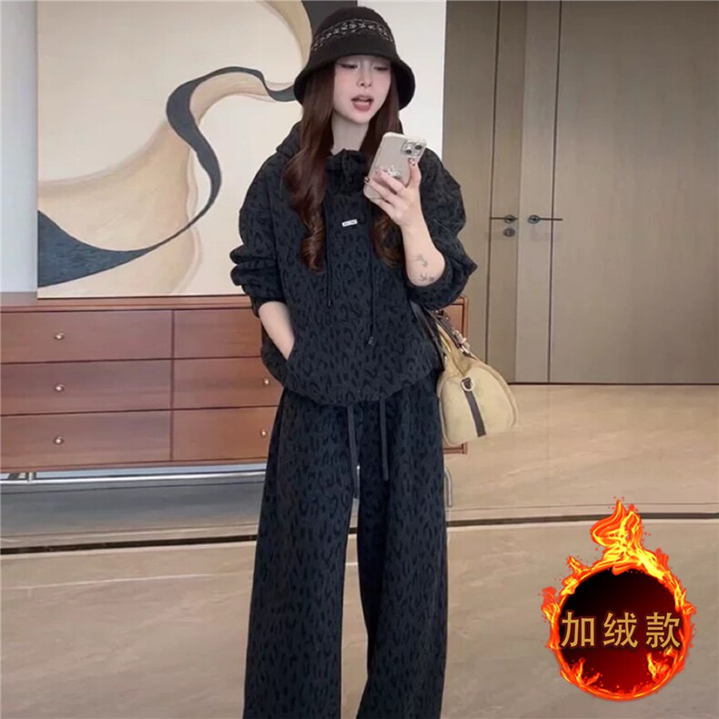 韩系宽松显瘦时尚套装女秋冬新款豹纹套头连帽卫衣直筒长裤两件套,女装套装/套裙,江南