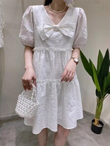 韩版蝴蝶结宽松连衣裙图片