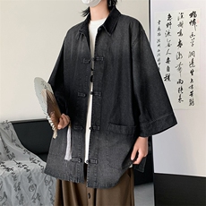 黑色