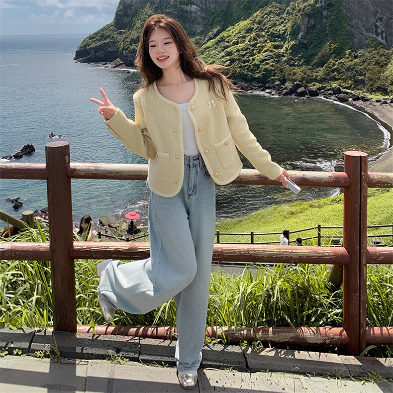 2026韩系氛围感小香风短外套女秋季新款格子V领宽松百搭通勤开衫,女装短外套,艾米莉亚