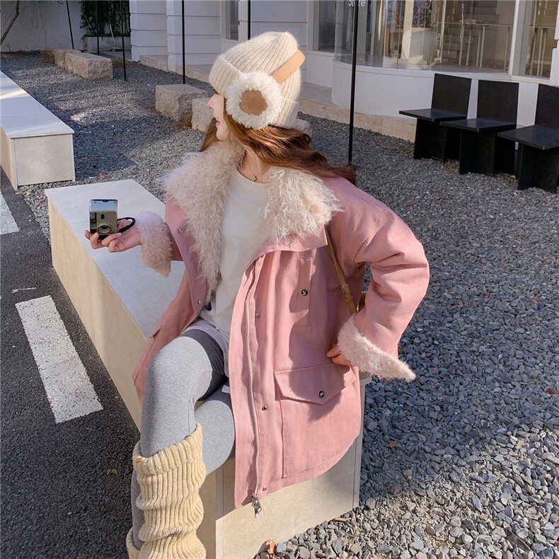 粉色中长款羊羔毛绒内胆拼接派克服外套#911-P255-K378,女装短外套,2C111