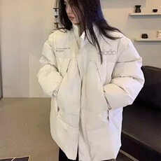 米白色