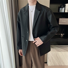 黑色