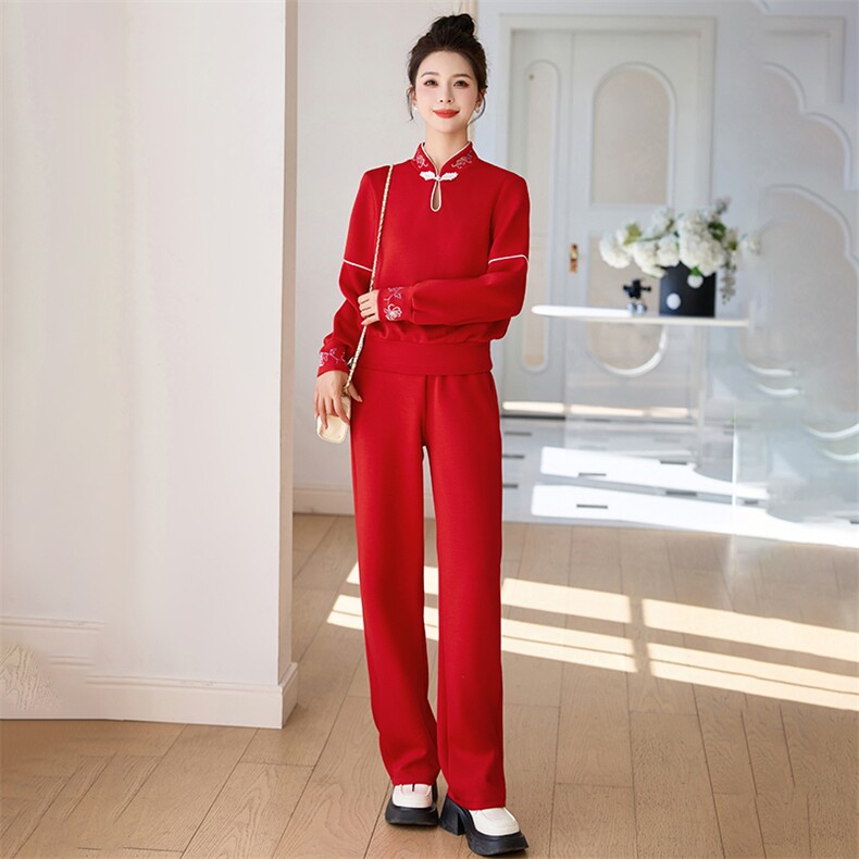 现货新中式盘扣2024年春季新款时尚刺绣复古休闲两件套套装,女装套装/套裙,韩美纤衣