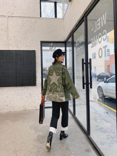 2021春装重工绣花风衣，女装风衣，柚格