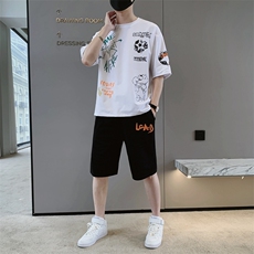 白色