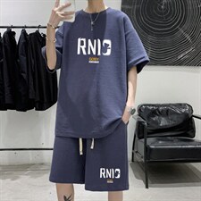 深灰色