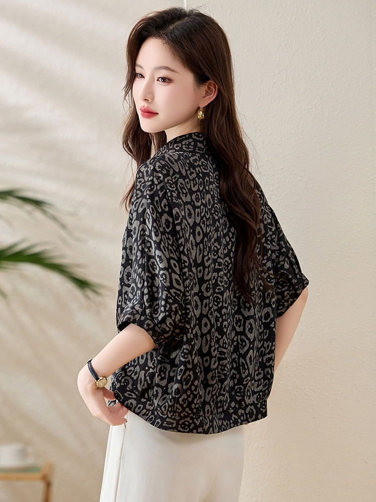 复古印花短袖衬衫女2026夏新款气质妈妈显瘦洋气减龄休闲小衫上衣,女装套装/套裙,恋慕依尚