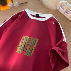 酒红色