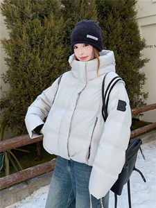 白色短款连帽羽绒服女2025冬季新款时尚学院风加厚保暖面包服外套图片