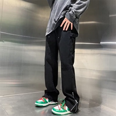 黑色