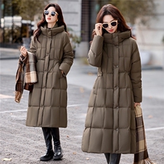 现货2025冬季新款肌理感白鸭绒羽绒服女设计感时尚连帽加厚外套，女装羽绒服，火爆靓佳人