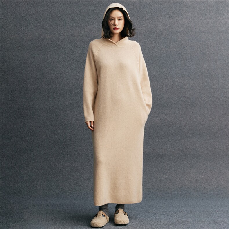2025百搭时尚秋季新款圆领长袖宽松长裙软糯保暖，女装连衣裙，五色羊羊绒