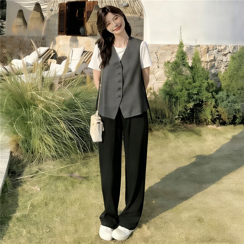 欧货运动套装女春款圆领纽扣马甲上衣内搭白色T恤阔腿长裤三件套,女装套装/套裙,江南