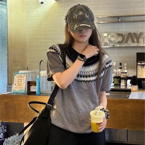 夏季新款民族风彩绘印花休闲短袖潮牌设计感个性百搭圆领T恤图片