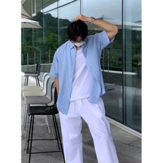 天蓝色