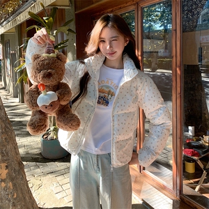 时尚欧货连帽羽绒服女2024新款小个子宽松减龄白鸭绒面包服短外套图片