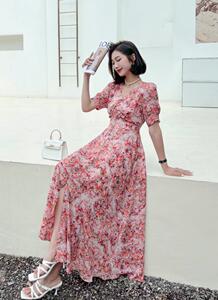 现货，夏装新款V领小碎花连衣裙图片