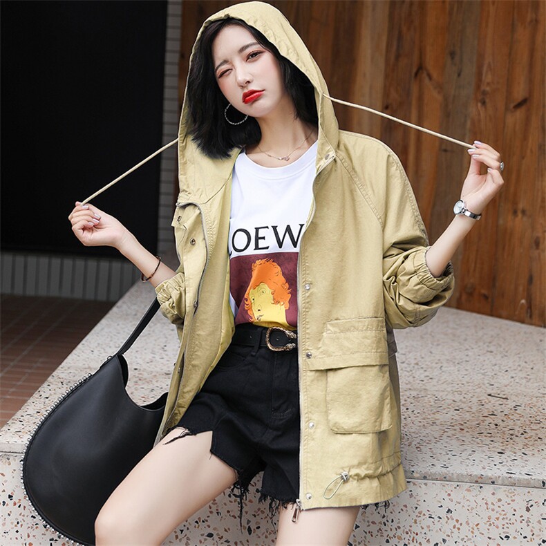 优雅美丽舒适时尚个性简约短款连帽减龄2021新款,女装风衣,依万里
