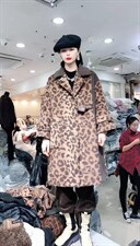 新款毛呢大衣，其它，唯蔓