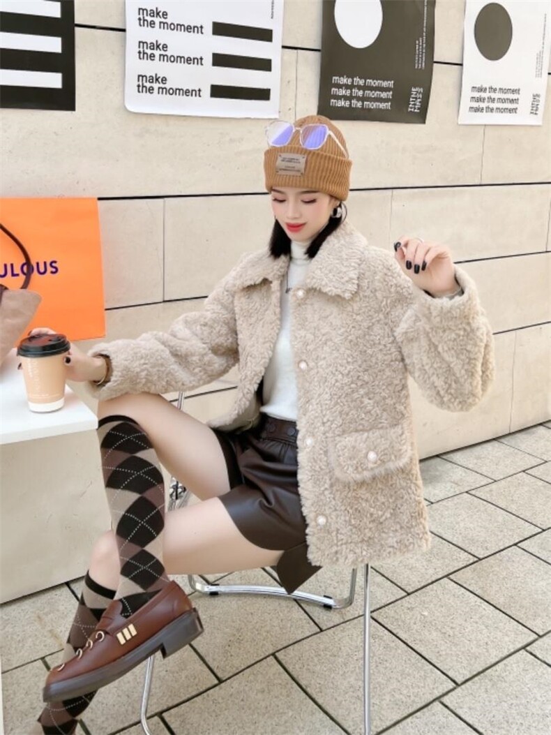 皮毛一体外套，其它，莲佳妮