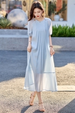 2025年夏季新款连衣裙通勤时尚好看，女装连衣裙，丽莎妳雅
