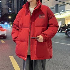 酒红色