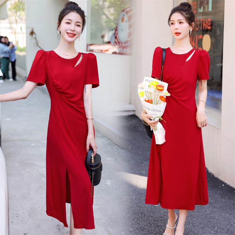 红色连衣裙女2025夏季新款高级感法式气质名媛别致绝美修身开叉裙，女装连衣裙，意芙