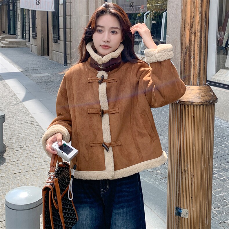 皮毛一体仿羊羔毛外套冬季2024新款小个子加厚仿麂皮绒机车服夹克,女装羊羔毛/颗粒绒,纯色衣恋
