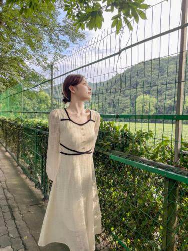 秋款气质款连衣裙，女装连衣裙，甜野