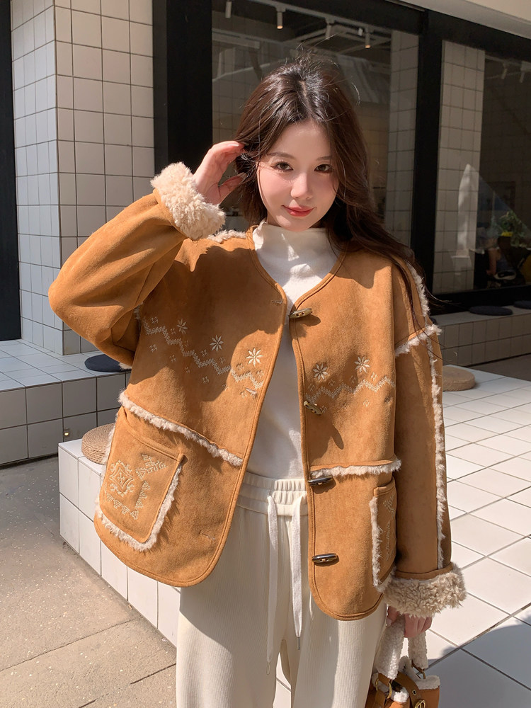 【现货】数据好刺绣皮毛一体外套--配围脖P200-K298,女装棉衣/棉服,浙宝128A