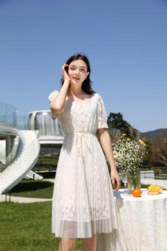 夏季新款气质网纱蕾丝连衣裙，女装连衣裙，忆思妤