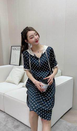 2021时尚新款：三色四码，女装，VolcanicFlame丽璨