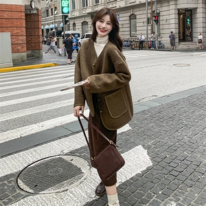 橄榄绿小香风羊羔毛外套女秋冬2023新款皮毛一体美拉德大衣短款图片