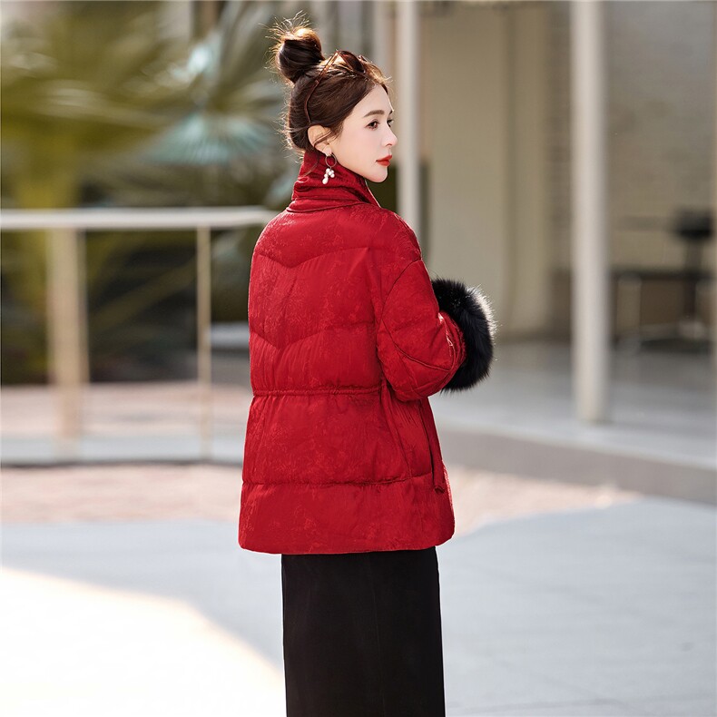 新中式红色羽绒服套装女2025冬季新款盘扣设计感保暖半身裙两件套,女装套装/套裙,涵誉