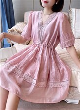 新款可盐可甜气质V领抽绳设计连衣裙，女装连衣裙，L·H·X