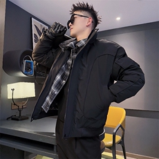 黑色
