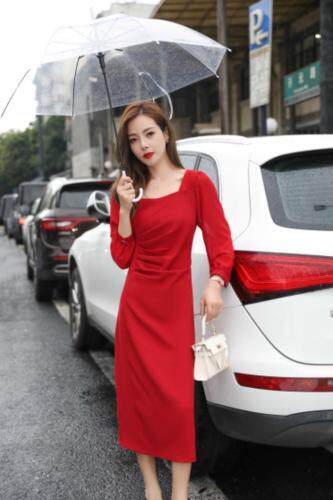 秋季气质修身连衣裙，女装连衣裙，蓝芝衣秀