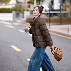 2025冬季新款90绒针织拼接羽绒服，女装羽绒服，维一诺（1D095）