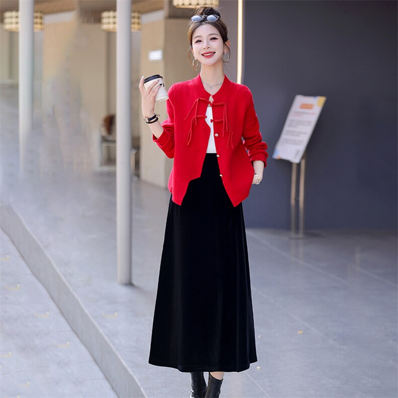 《现货新品》简约舒适个性流苏针织开衫短外套两件套套裙,女装套装/套裙,歌伊格美